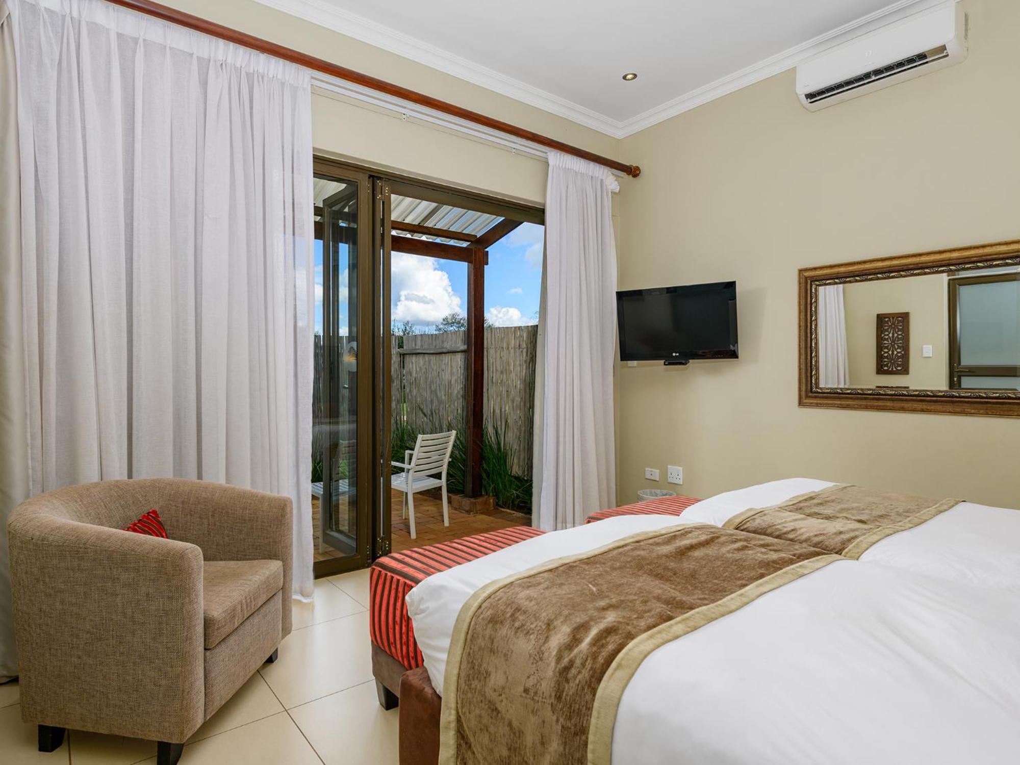 Monomotapa Village @ Legend Golf And Safari Resort Golders Green Екстер'єр фото
