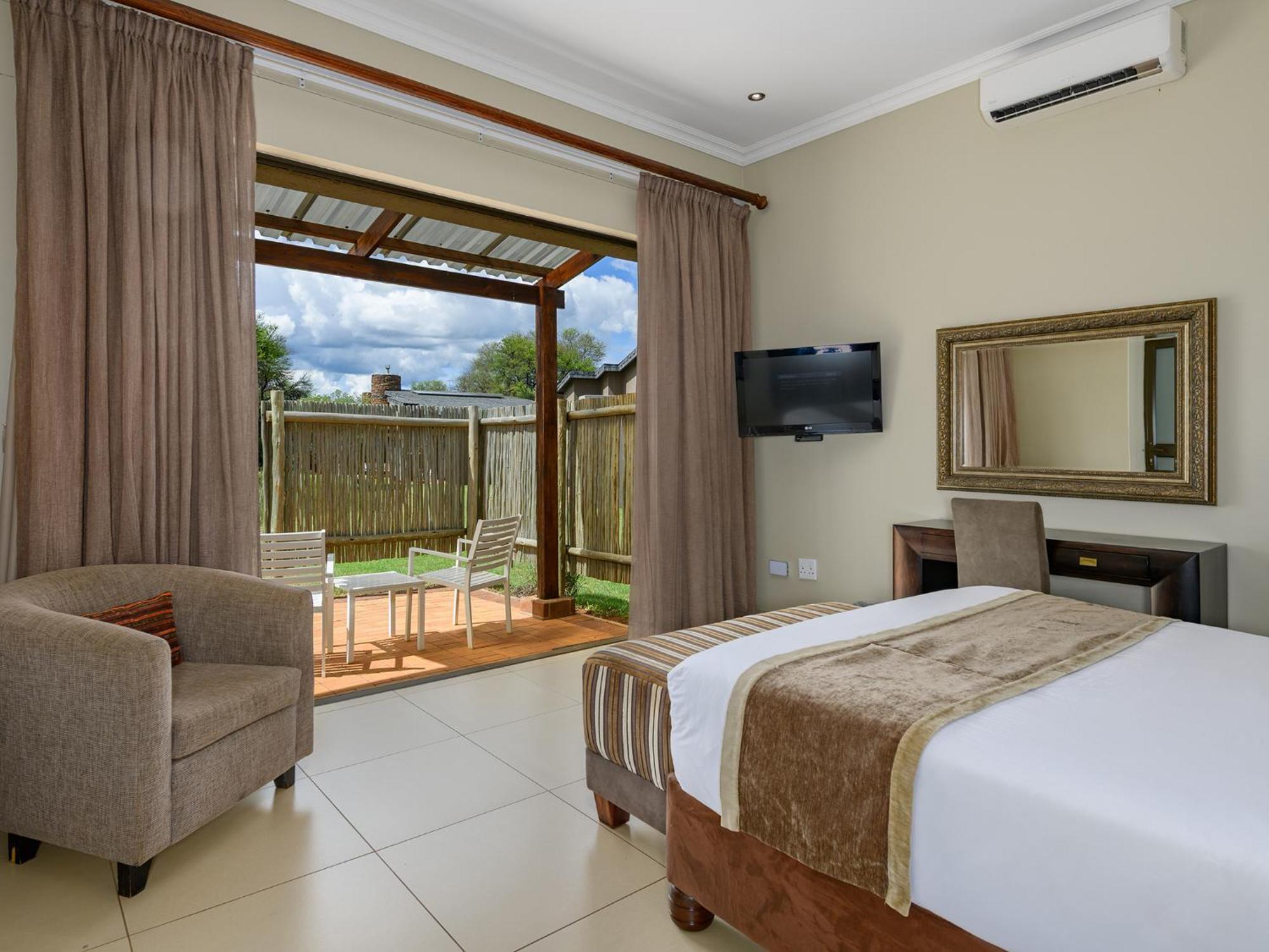Monomotapa Village @ Legend Golf And Safari Resort Golders Green Екстер'єр фото