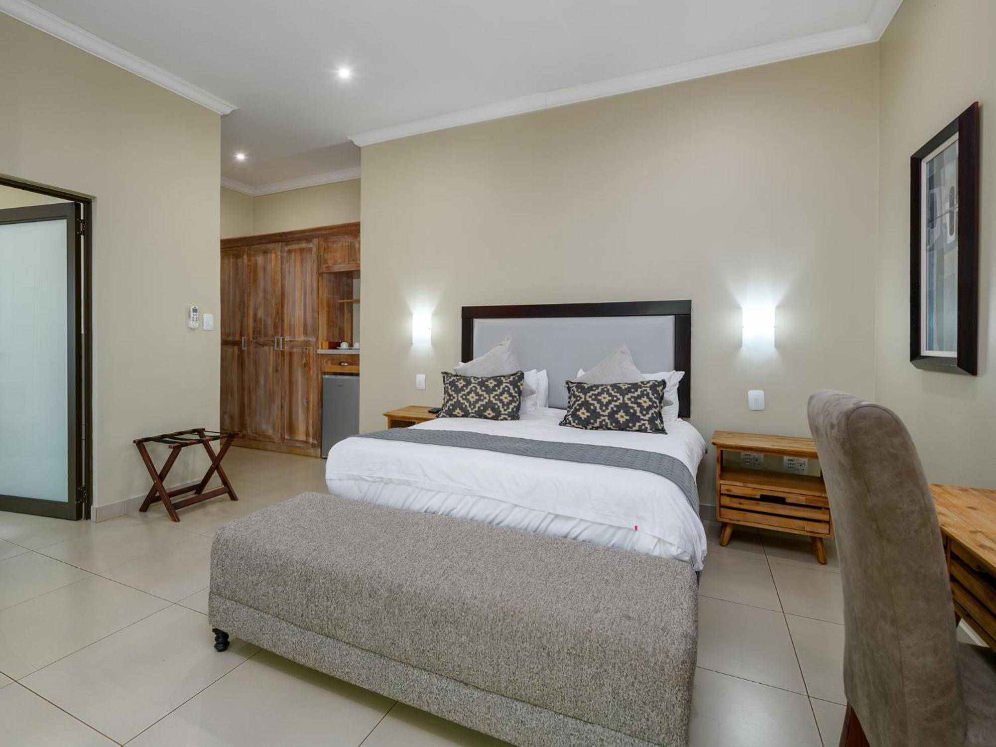 Monomotapa Village @ Legend Golf And Safari Resort Golders Green Екстер'єр фото