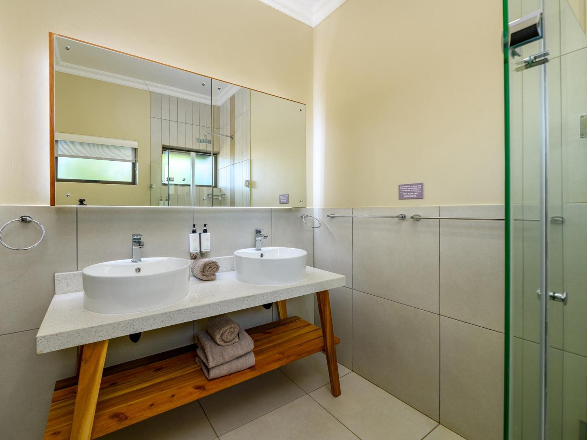 Monomotapa Village @ Legend Golf And Safari Resort Golders Green Екстер'єр фото