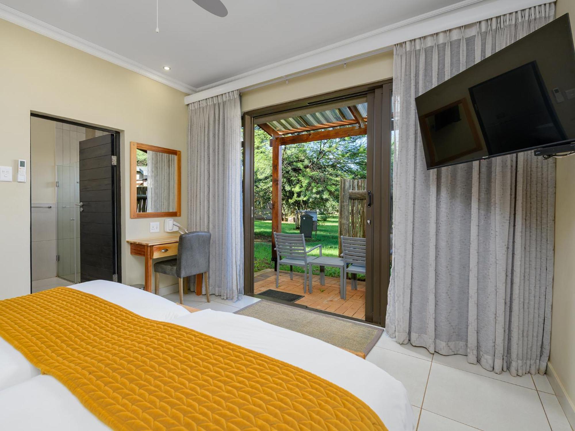 Monomotapa Village @ Legend Golf And Safari Resort Golders Green Екстер'єр фото