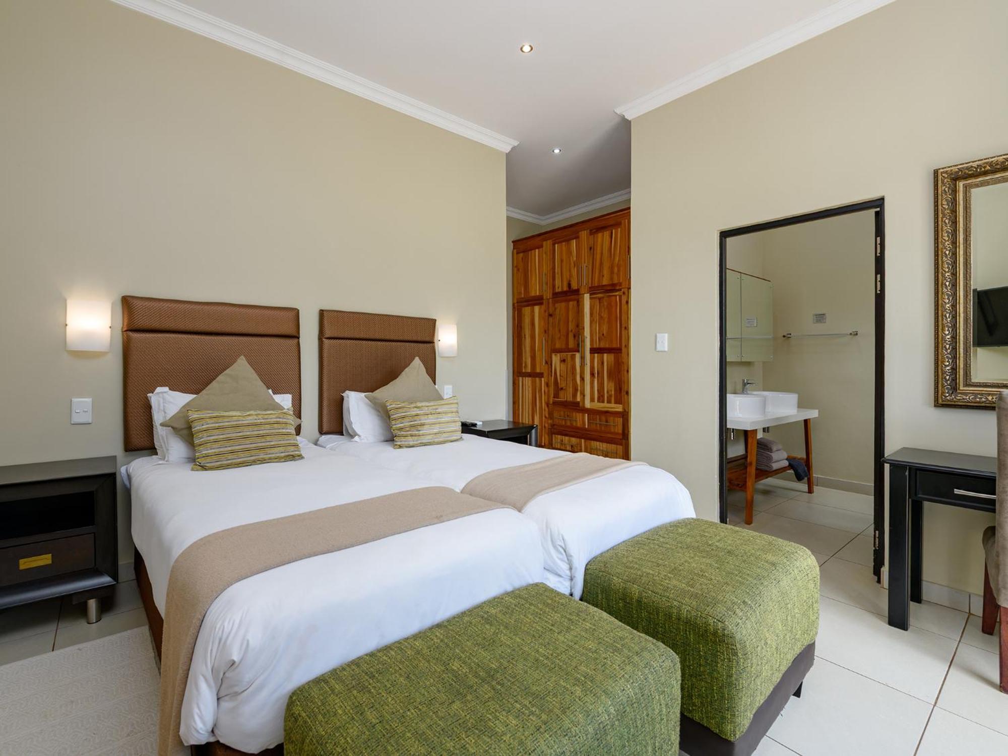 Monomotapa Village @ Legend Golf And Safari Resort Golders Green Екстер'єр фото